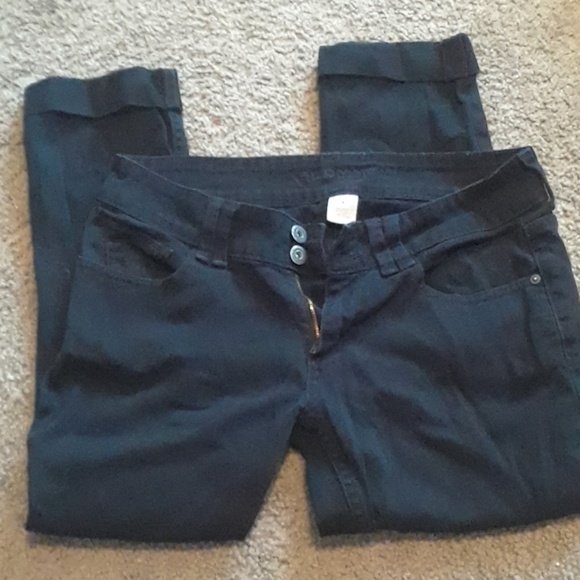 Black Capris - Picture 1 of 2